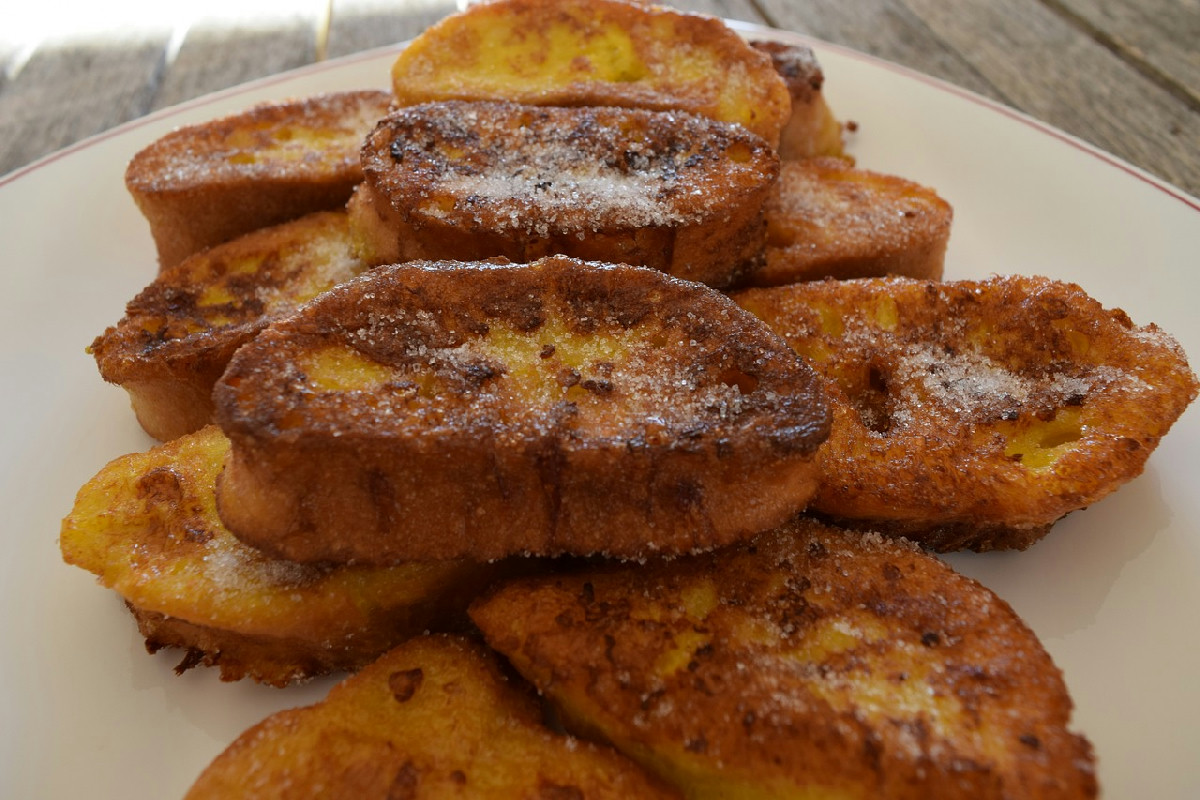 Colazione golosa senza rinunce: il French toast proteico che ti sazia con poche calorie